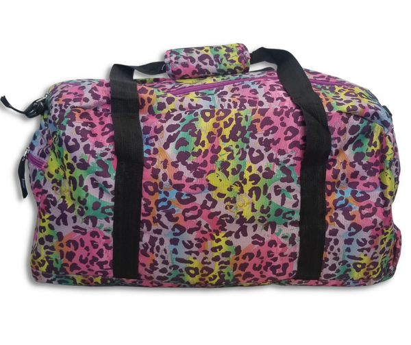 Duffel travel bags with padded shoulder strap, full zip